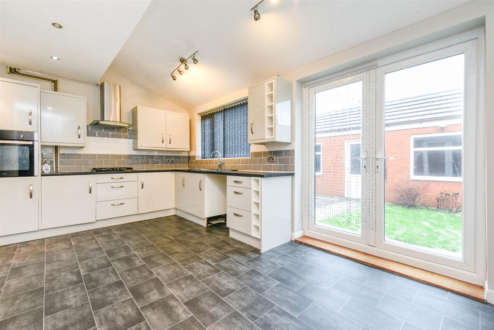 Bristol Avenue, Leyland